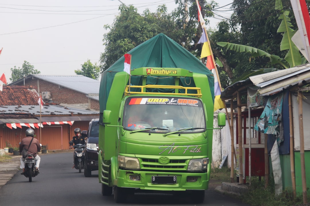 Photo Truck, motorcycle